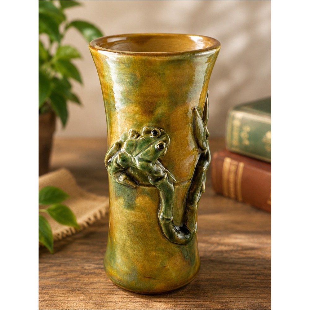 Vintage Majolica Style Frog Bamboo Vase Handcrafted Art Pottery 8¼″